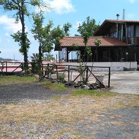 Pietra Nera Bed & Breakfast Piedimonte Etneo Exterior photo